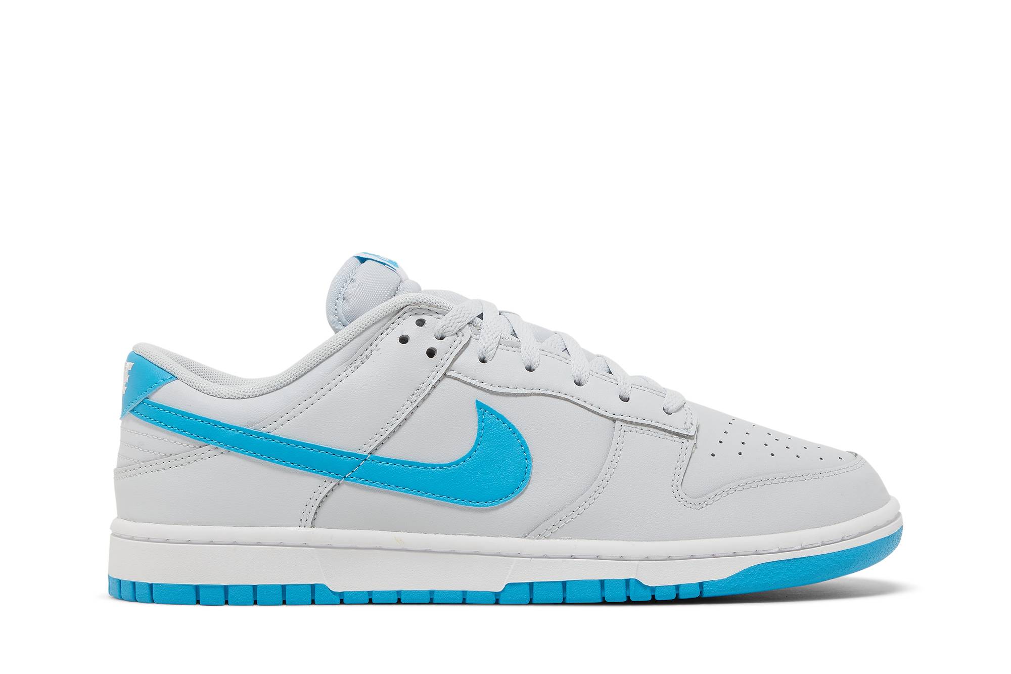 Nike Dunk Low ‚Light Bone Blue‘