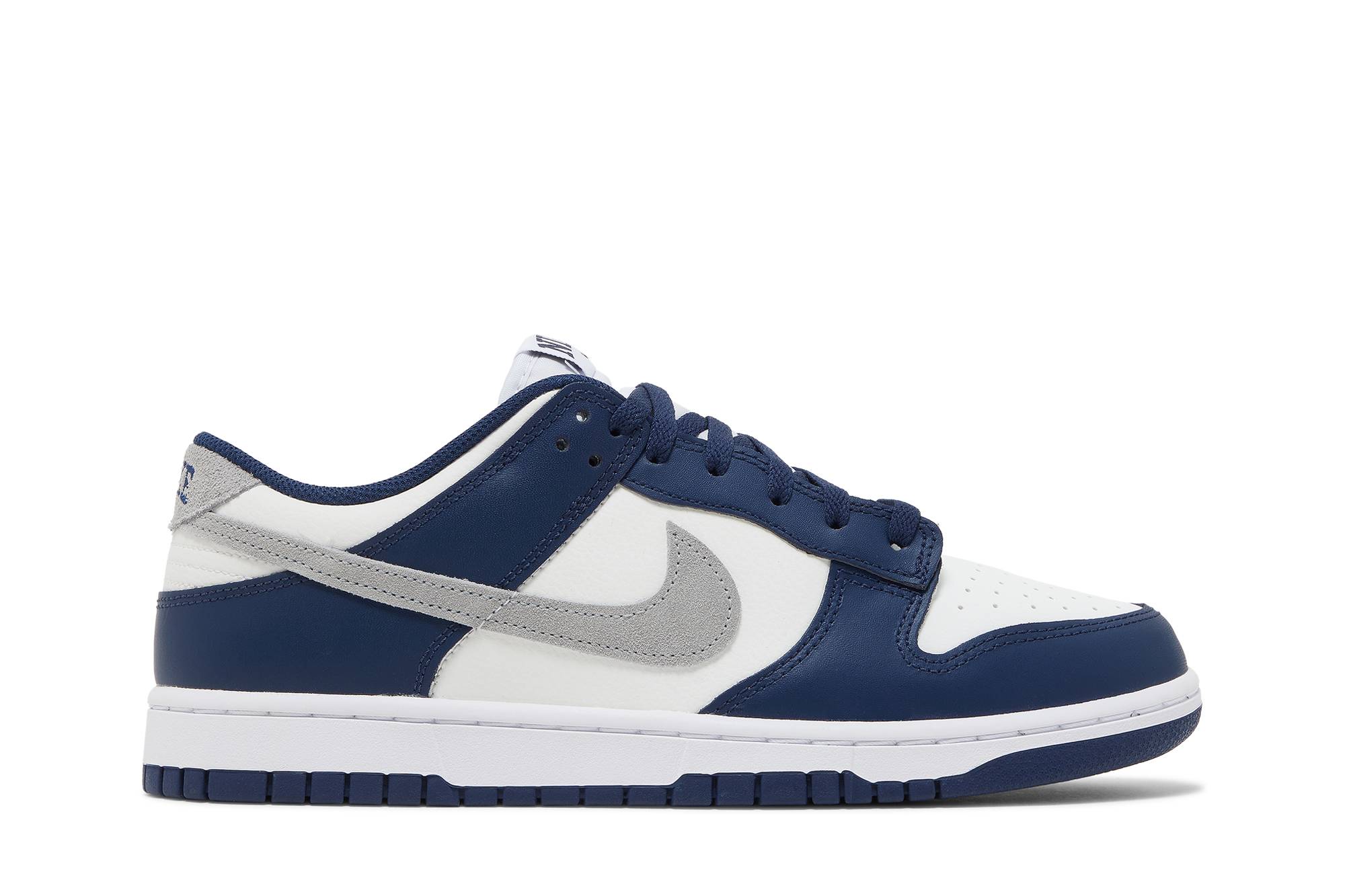 Nike Dunk Low ‚Midnight Navy‘