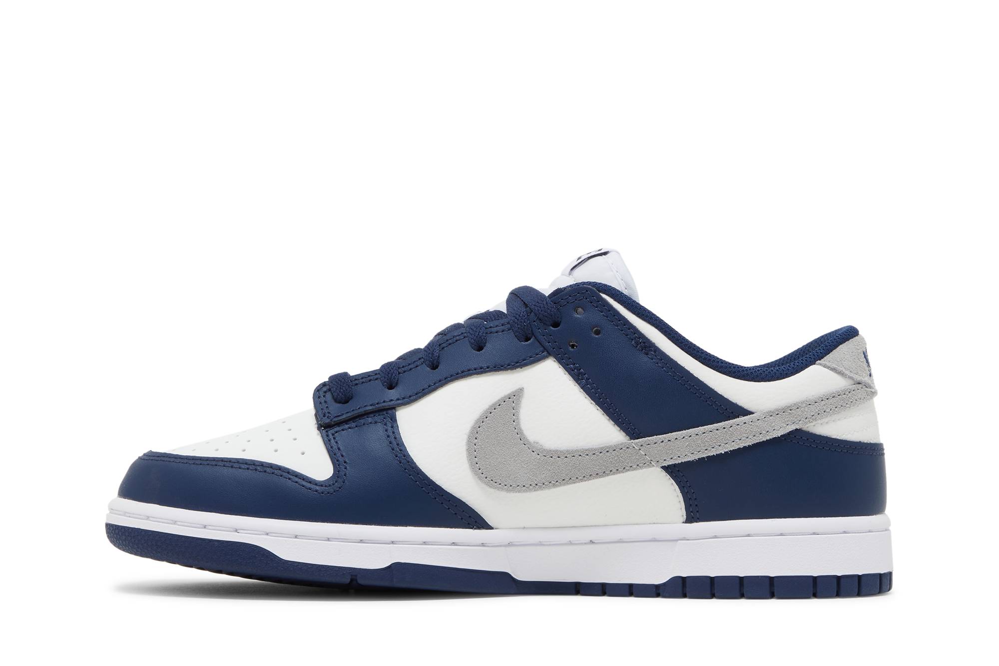 Nike Dunk Low ‚Midnight Navy‘