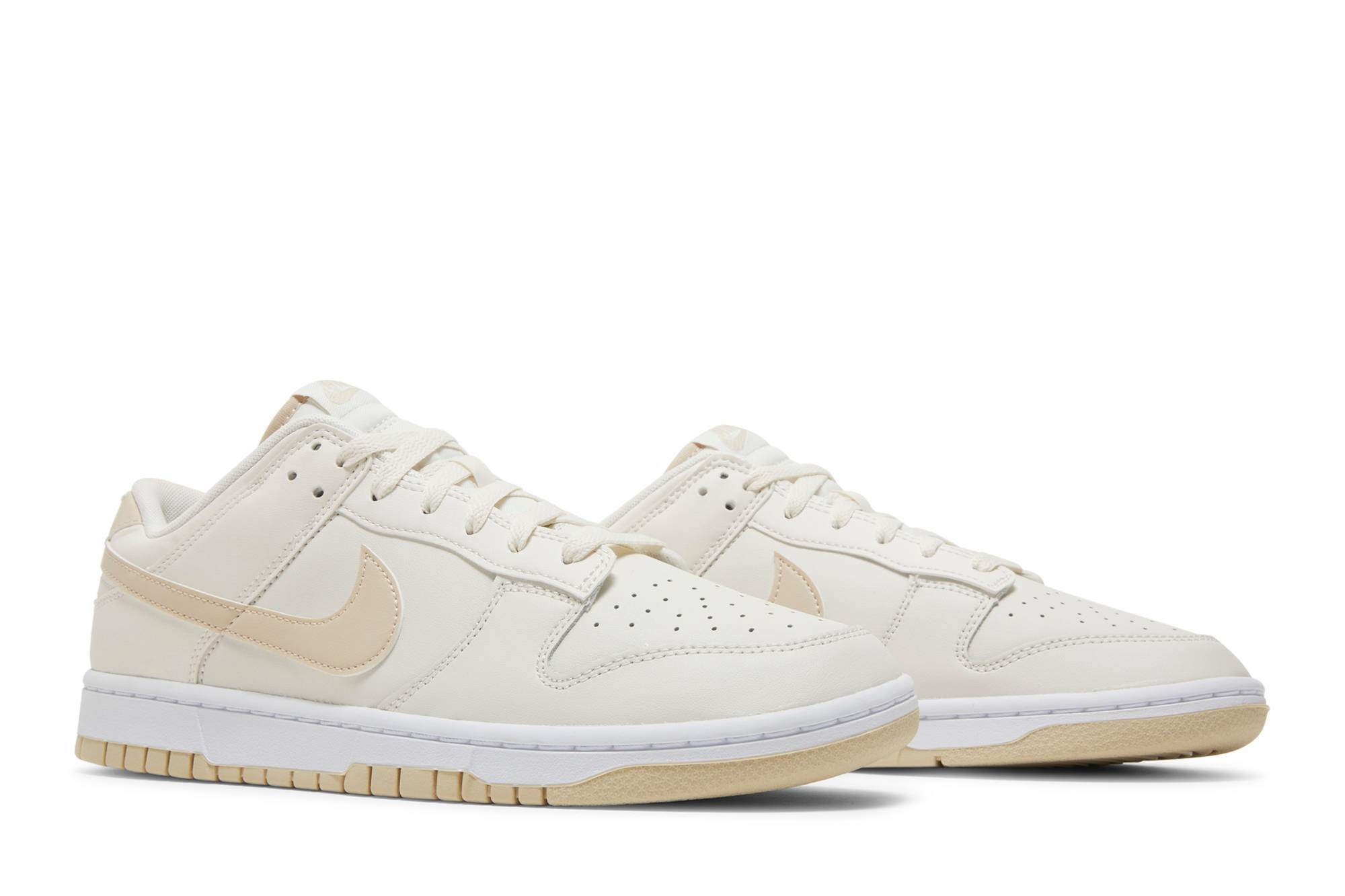 Nike Dunk Low ‚Phantom Sanddrift‘