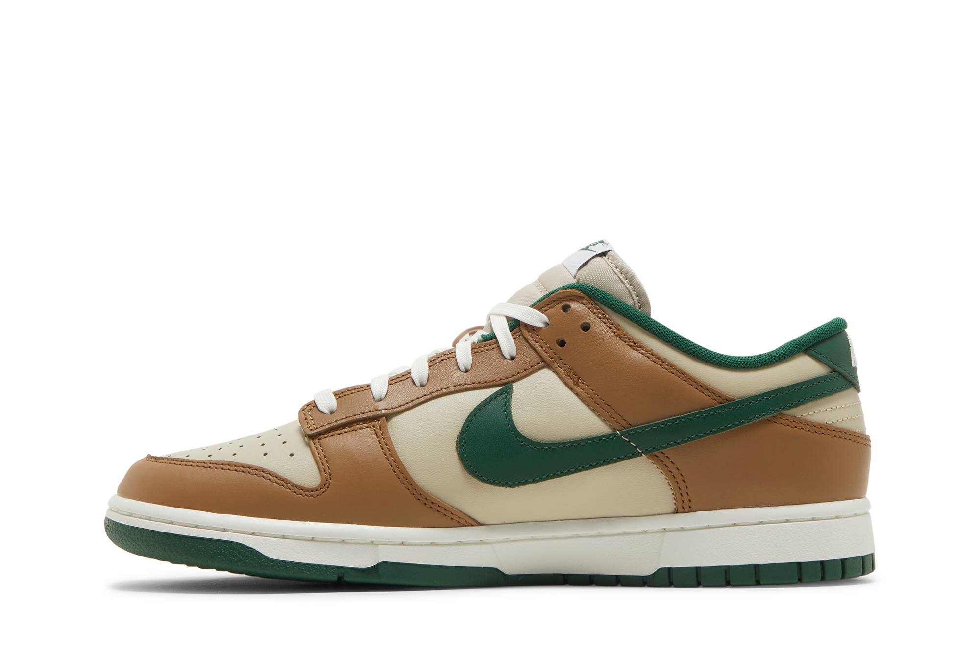 Nike Dunk Low ‚Rattan Canyon Green‘