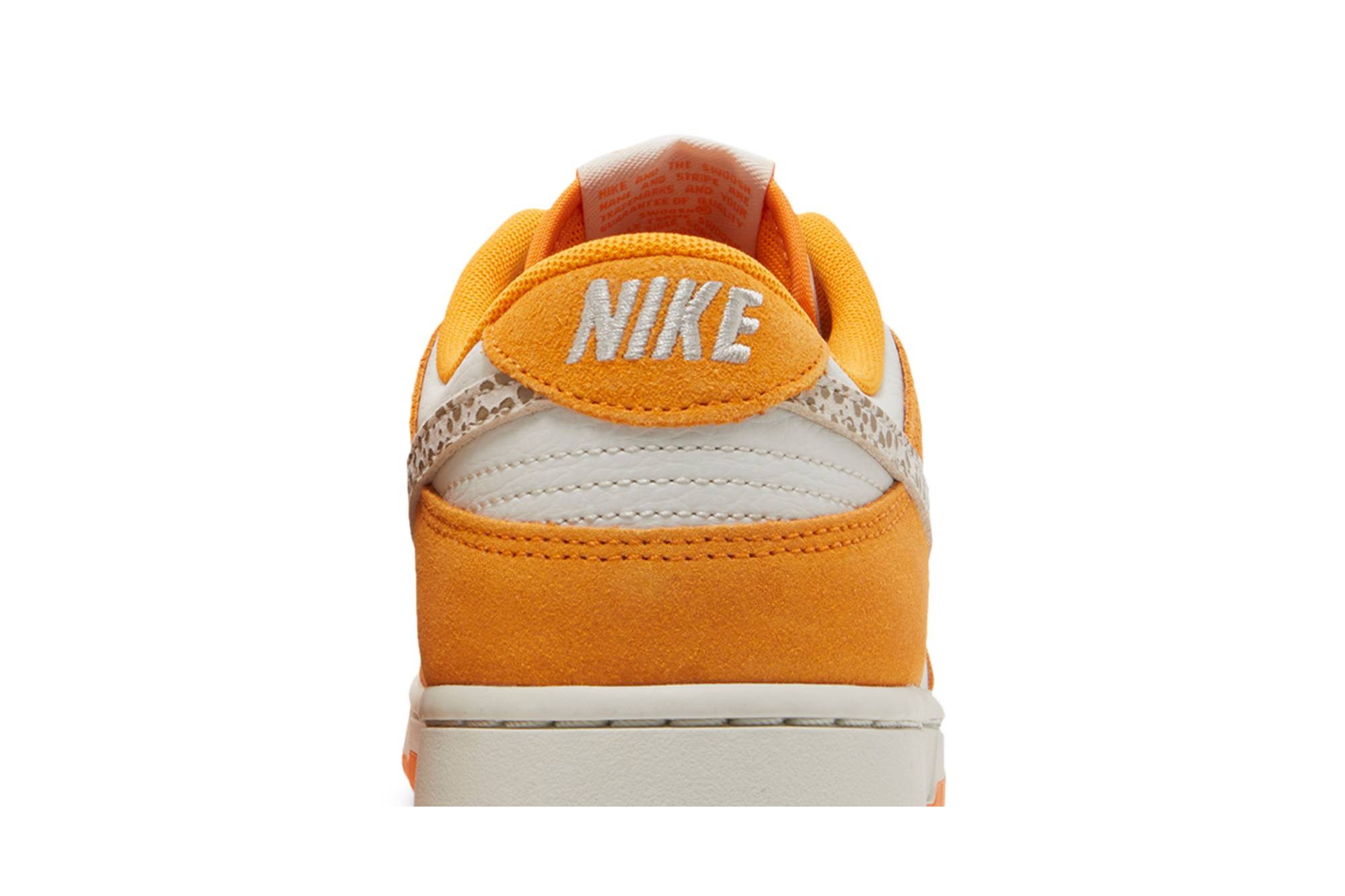 Nike Dunk Low ‚Safari Swoosh‘