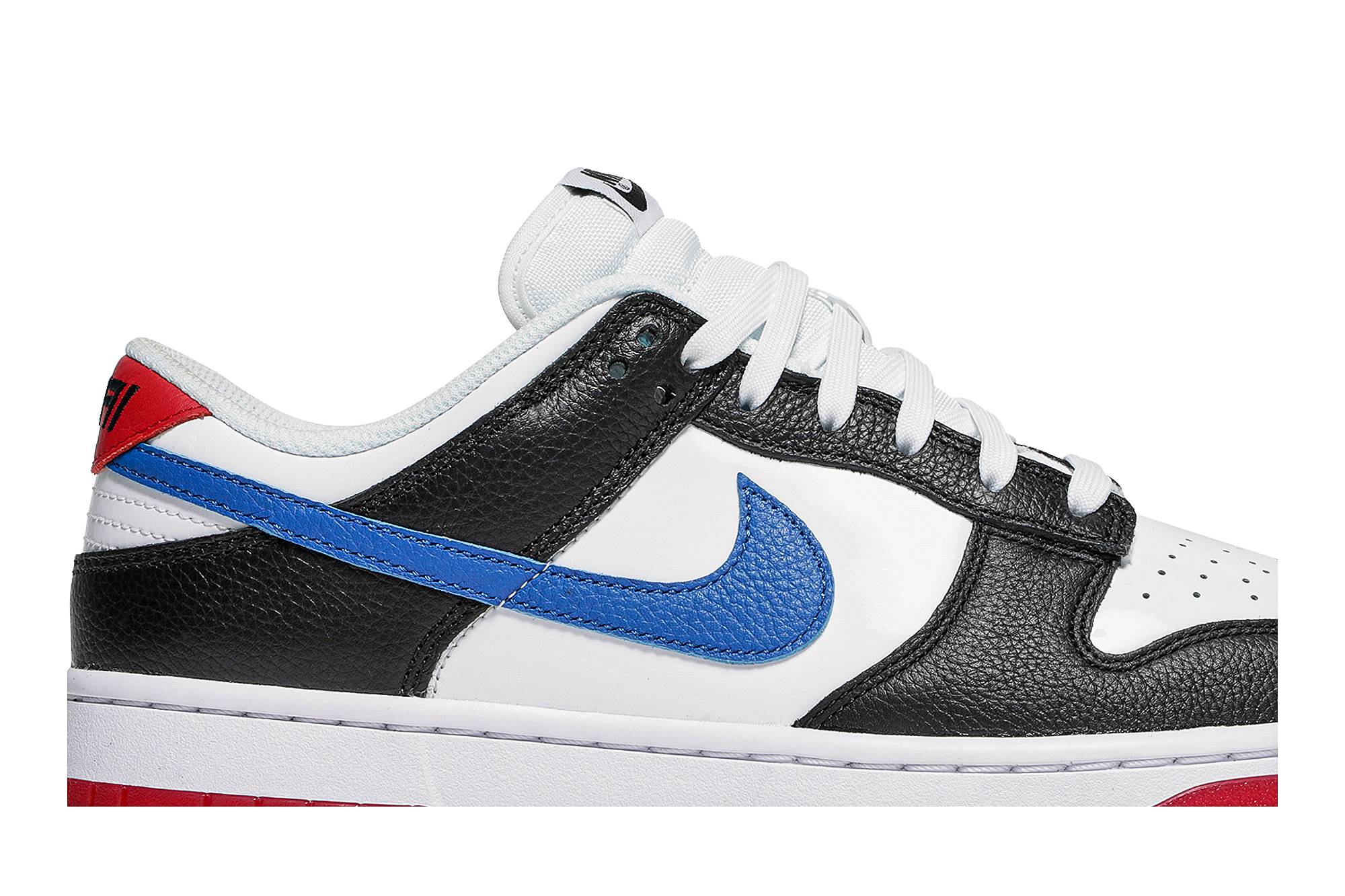 Nike Dunk Low ‚Seoul‘