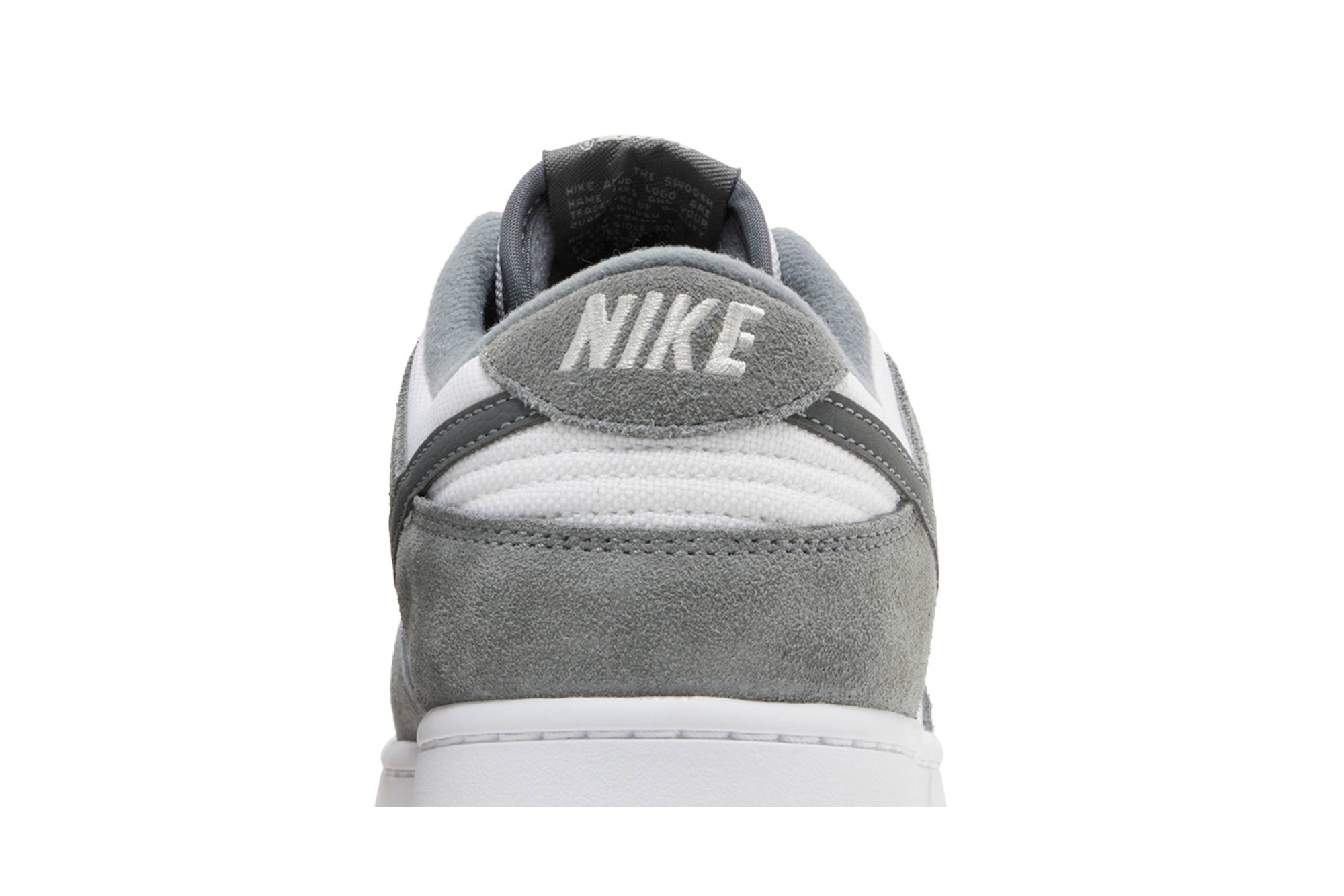 Nike Dunk Low ‚Smoke Grey Gum‘