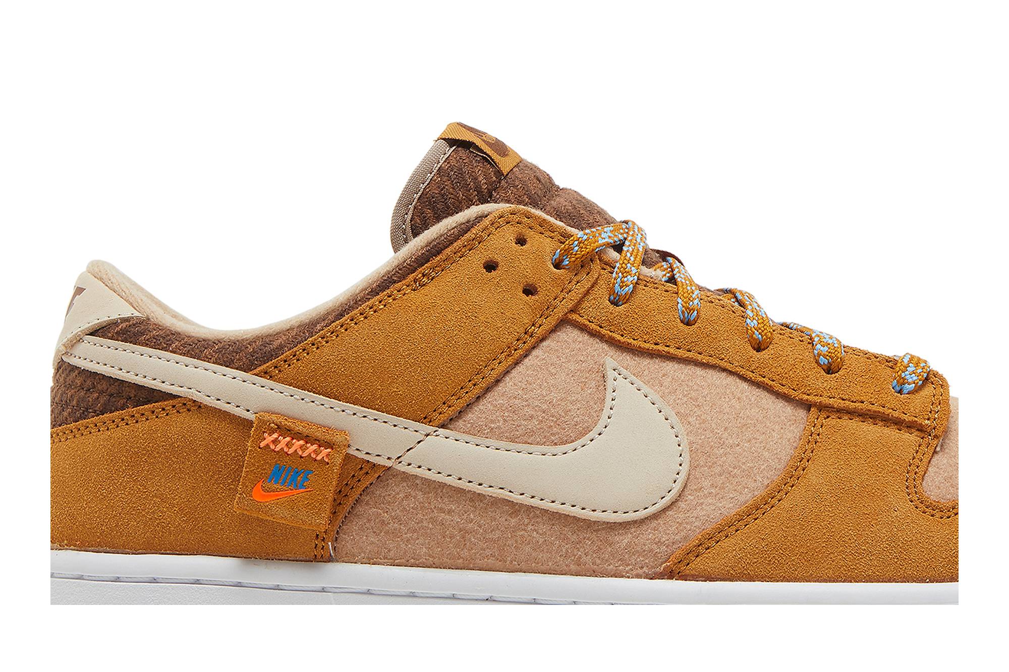 Nike Dunk Low ‚Teddy Bear‘