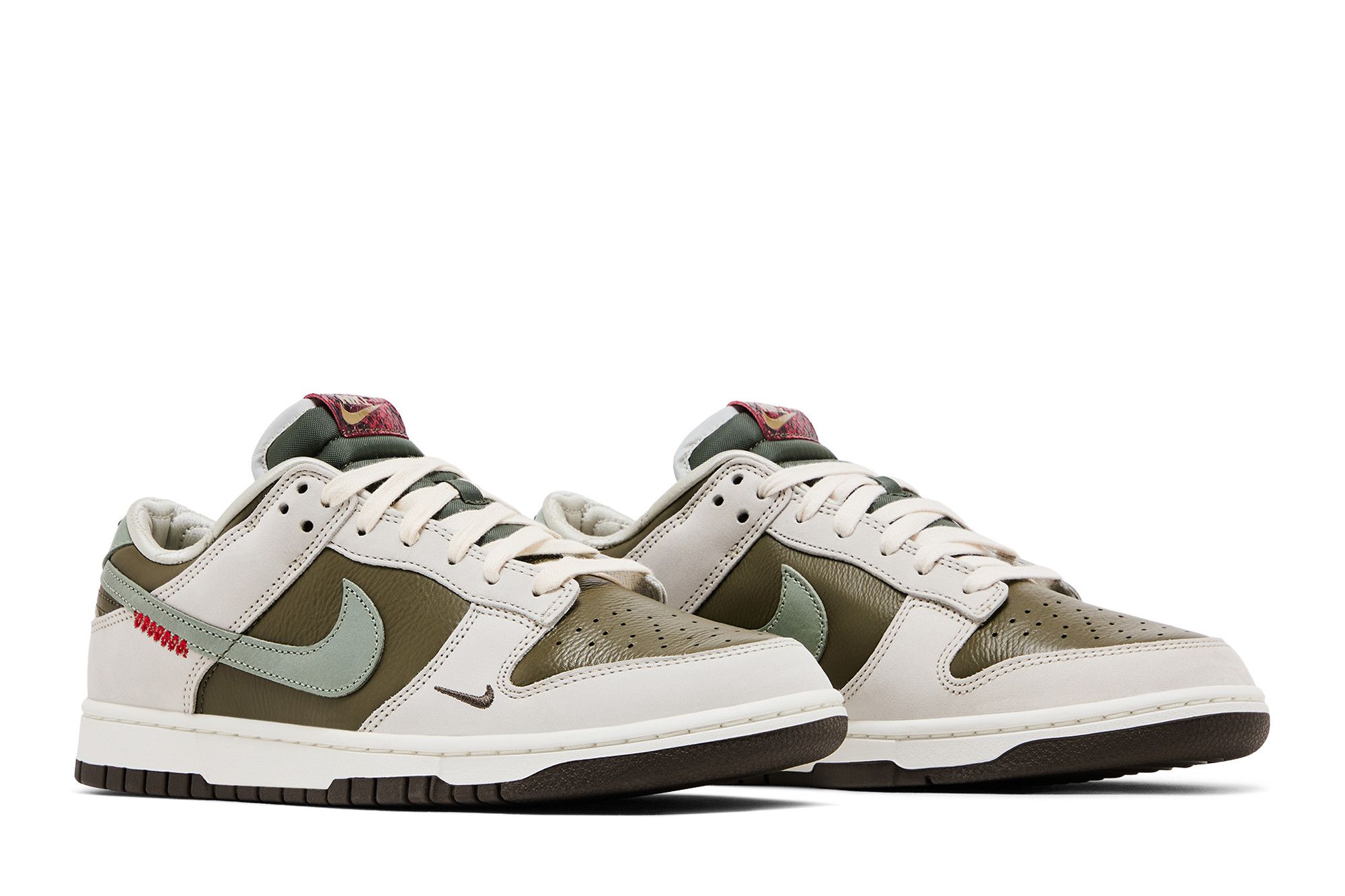 Nike Dunk Low ‚Year of the Snake‘
