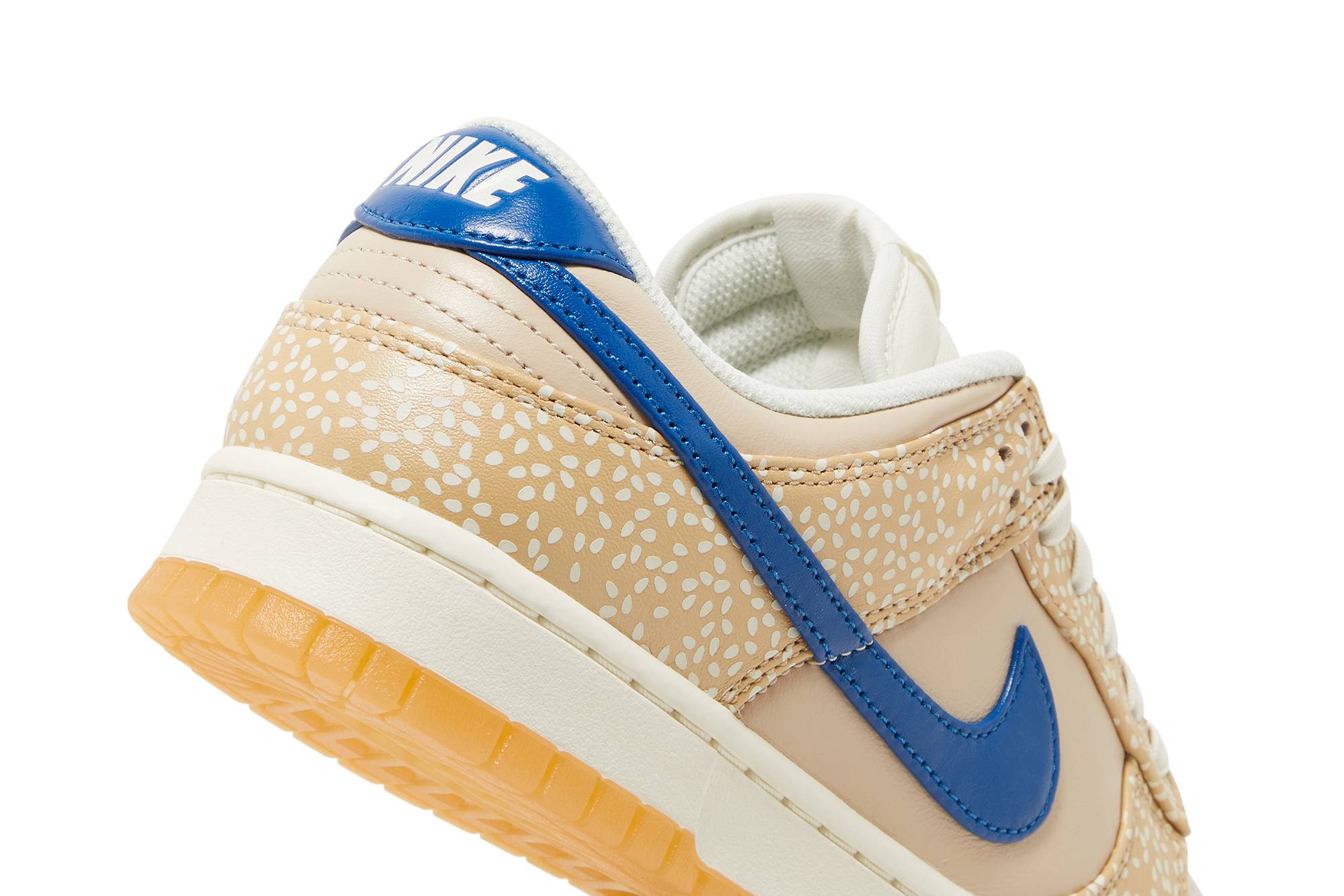 Nike Dunk Low PRM ‚Sesame/Blue Swoosh‘