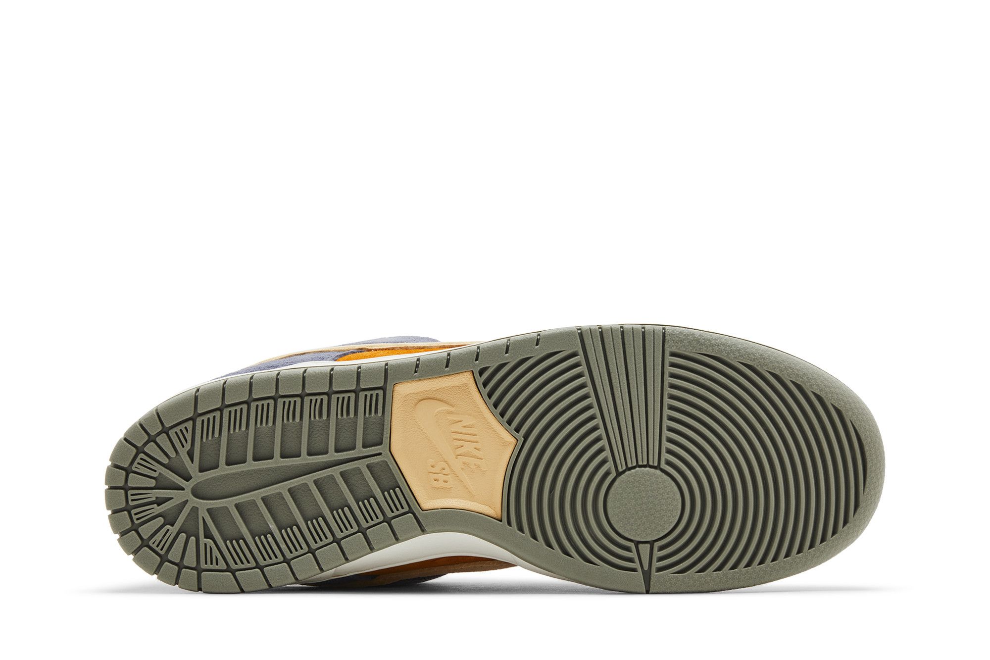 Nike Dunk Low SB ‚Light Carbon Monarch‘