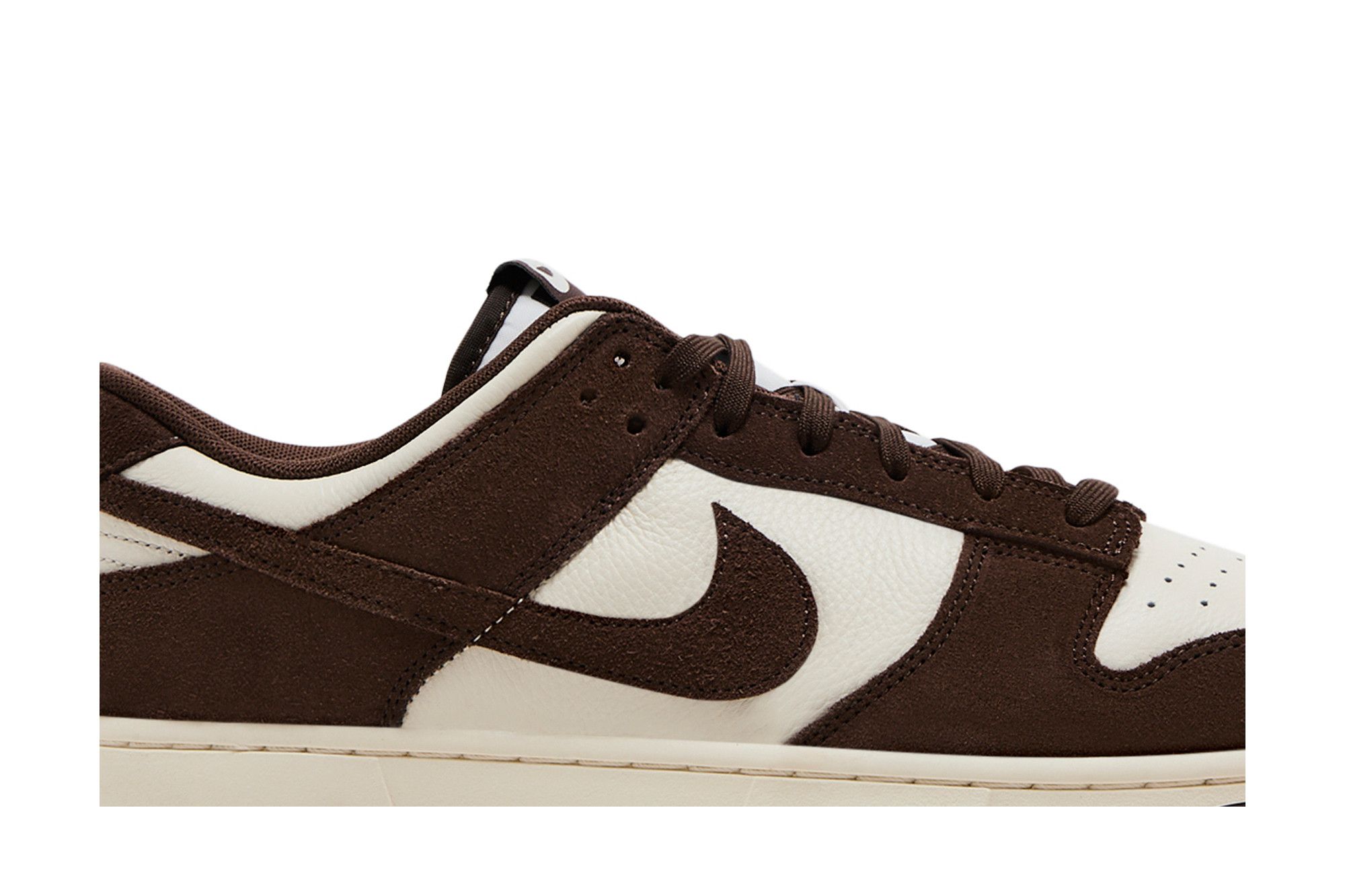 Nike Dunk Low SE ‚Baroque Brown Pale Ivory‘