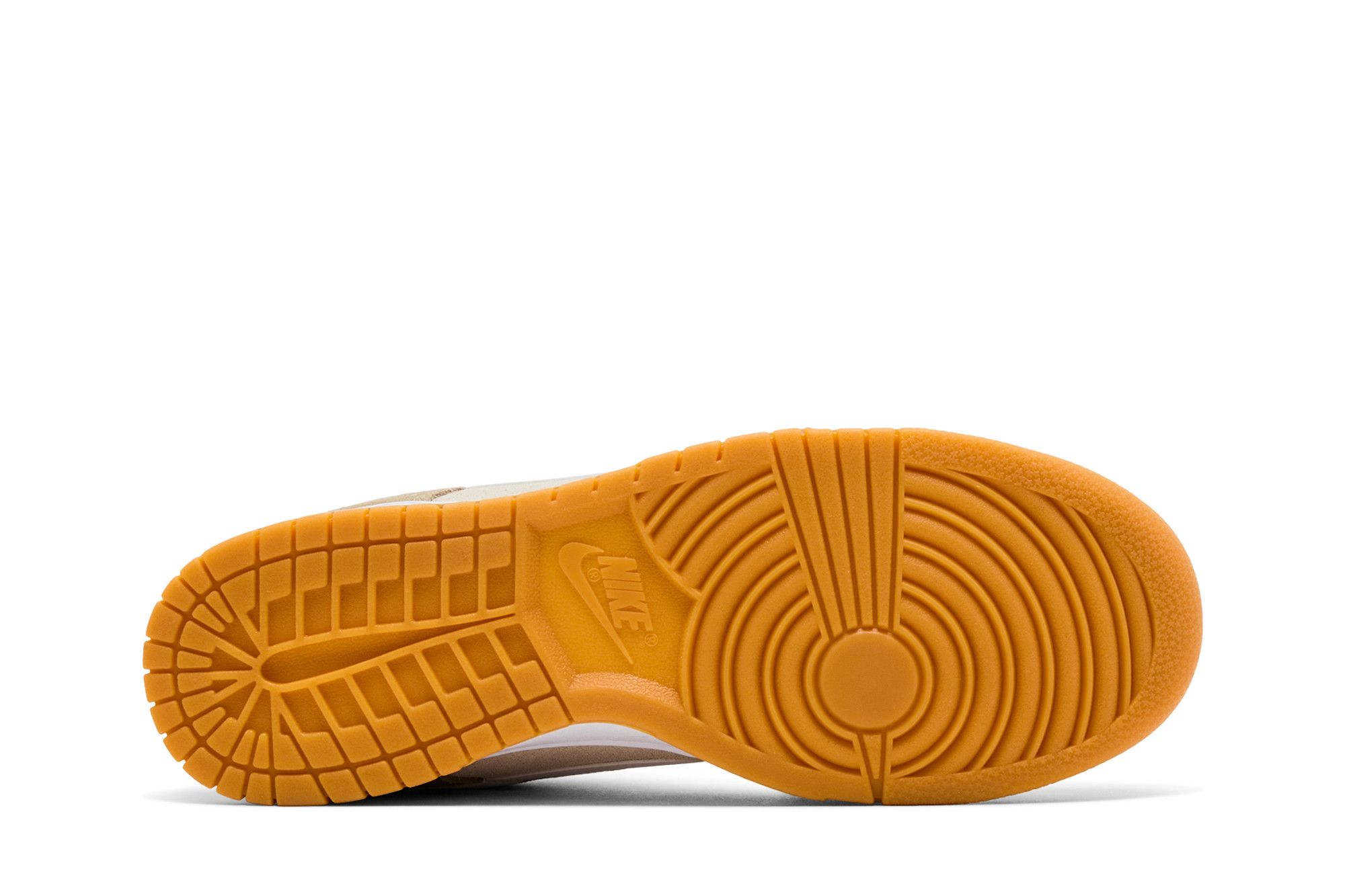 Nike Dunk Low SE ‚Light Orewood Gum‘