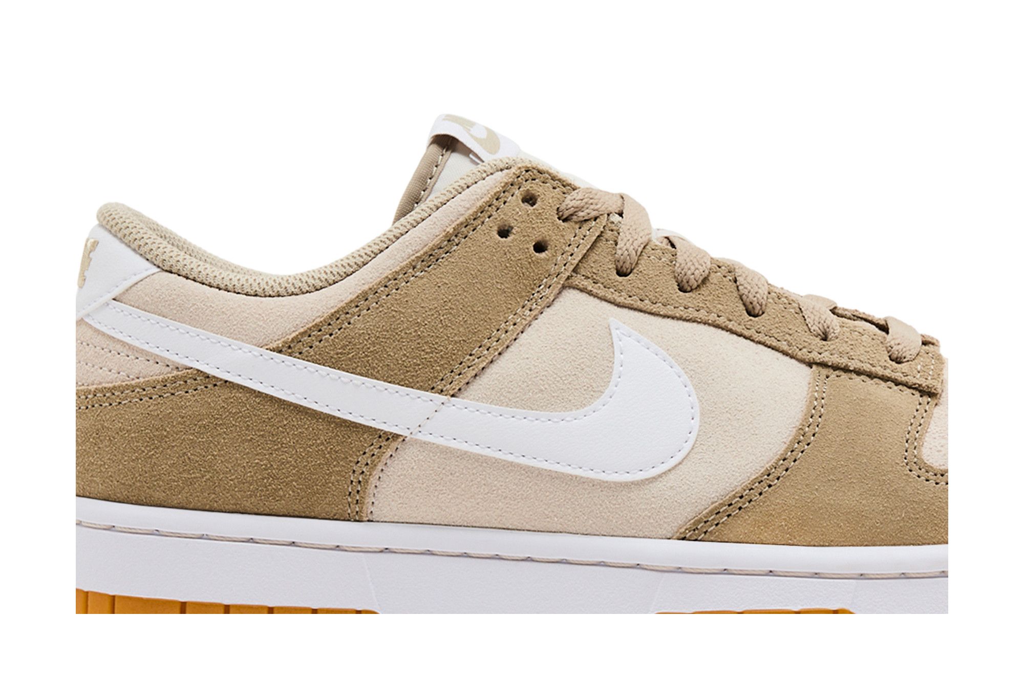 Nike Dunk Low SE ‚Light Orewood Gum‘