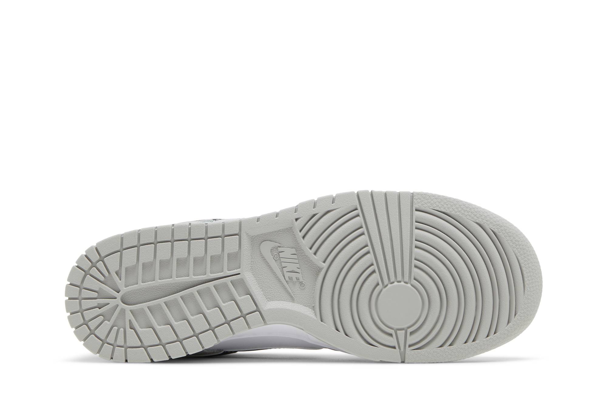 Nike Dunk Low SE ‚Lottery Pack ‚Grey Fog‘