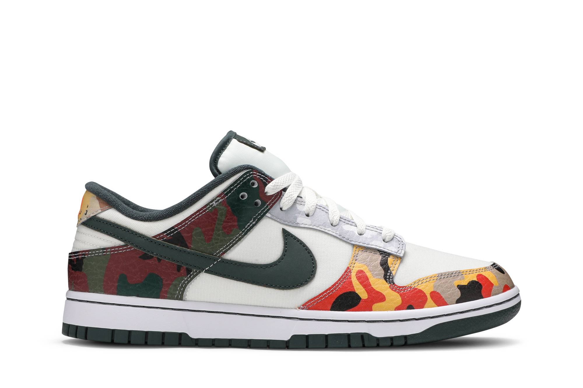 Nike Dunk Low SE ‚Multi-Camo‘