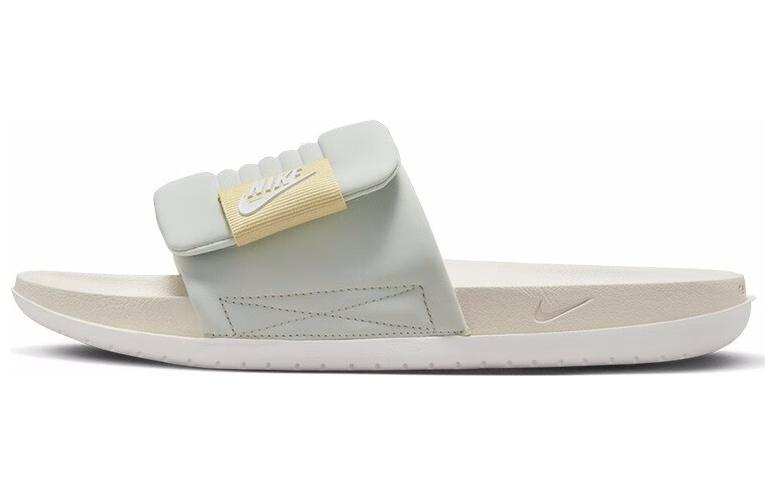 Nike Offcourt Adjust Slide ‚Light Silver Sail‘
