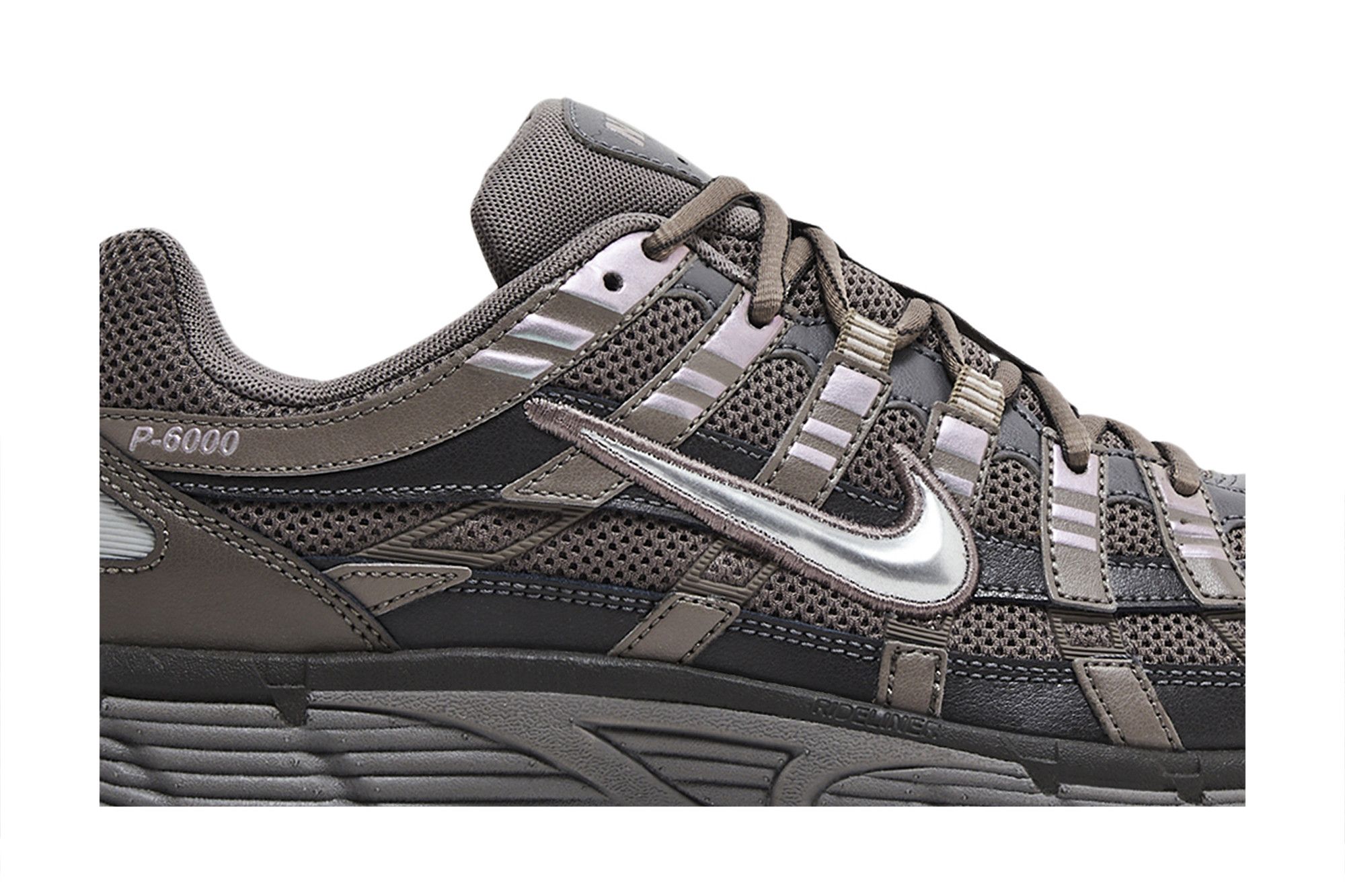 Nike P-6000 ‚Cave Stone Metallic Silver‘