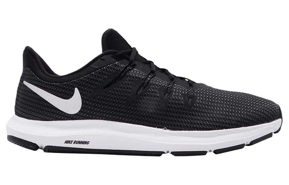 Nike Quest ‚Black‘