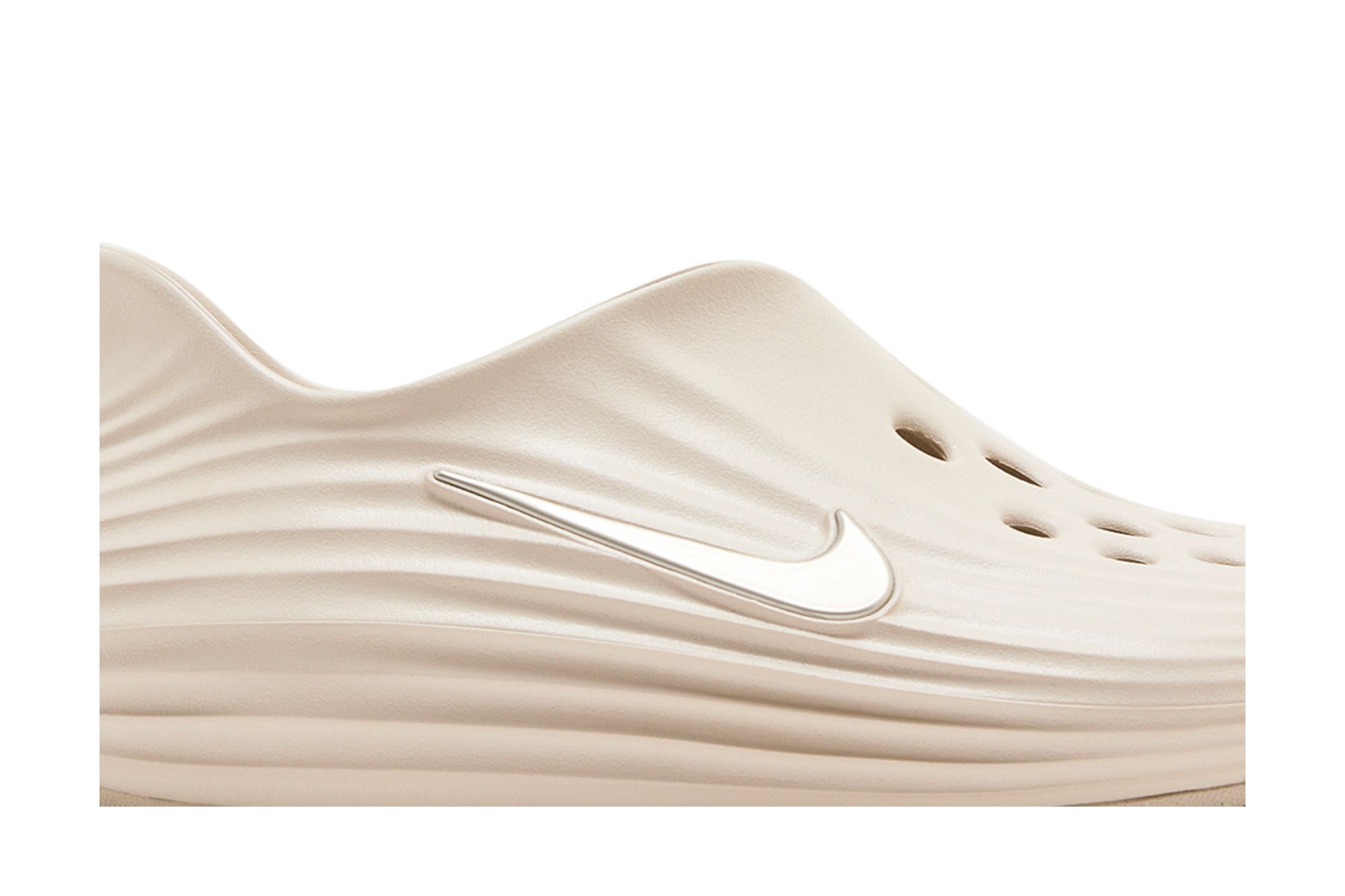 Nike ReactX Rejuven8 ‚Light Orewood Brown‘