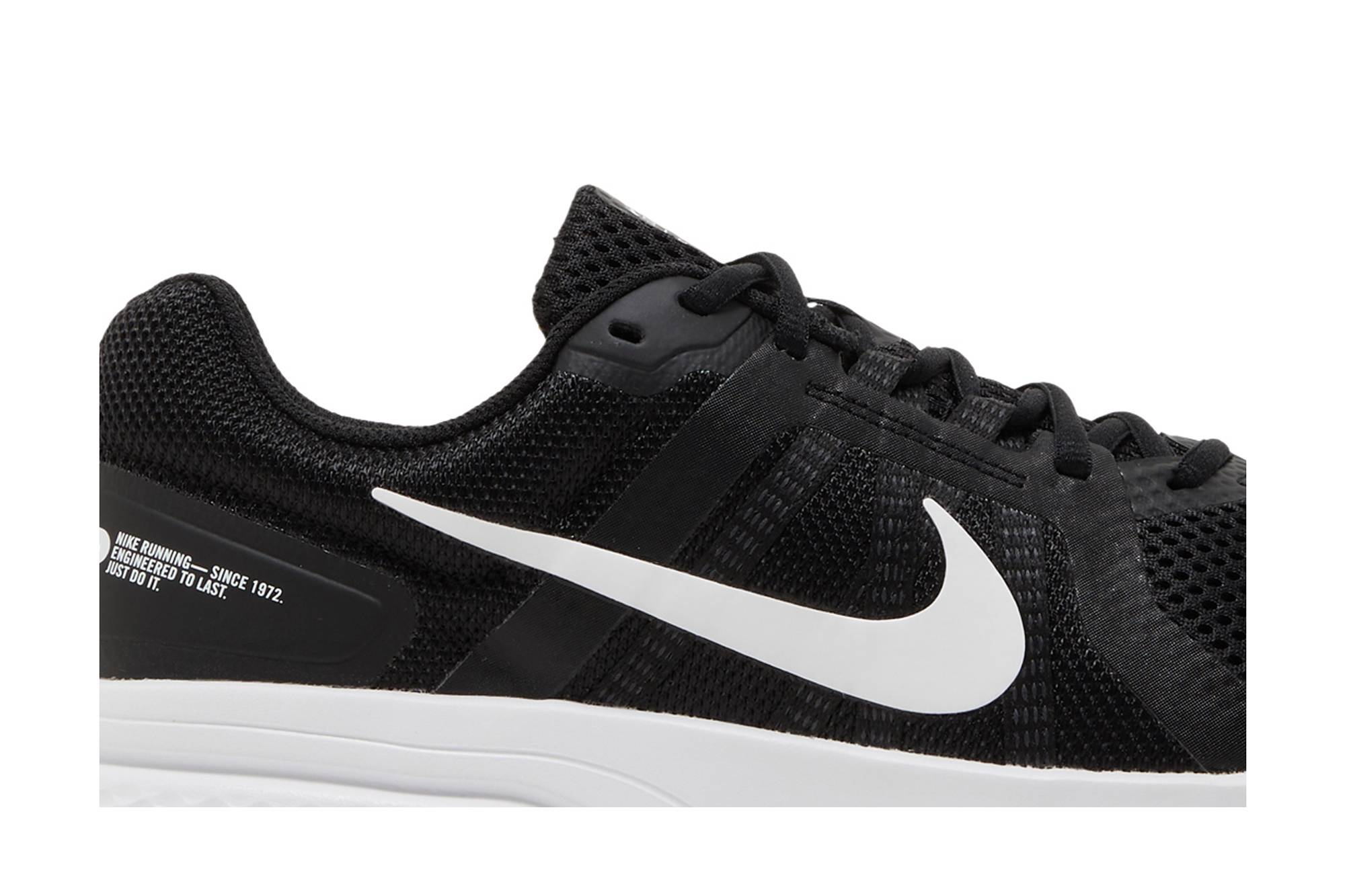 Nike Run Swift 2 ‚Black White‘