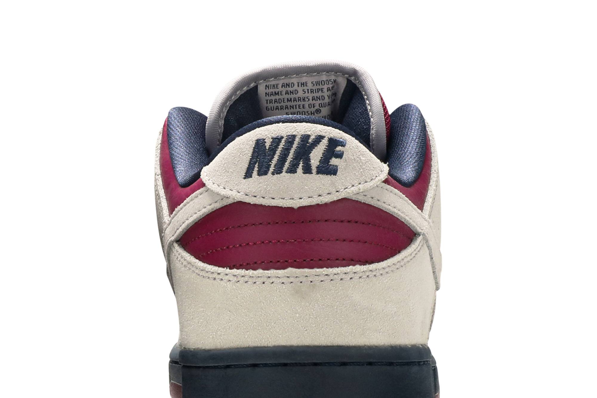 Nike SB Dunk Low Pro ‚True Berry‘