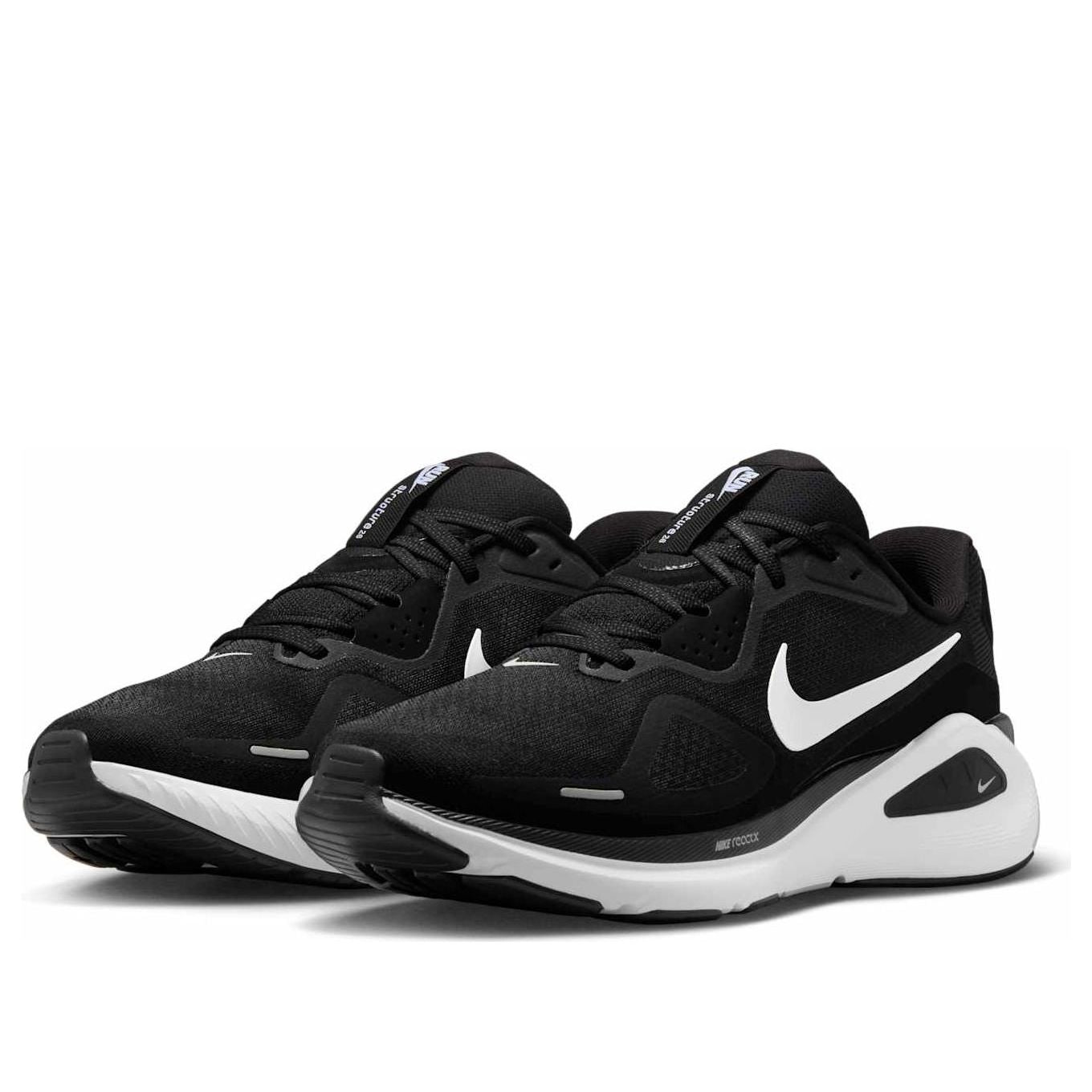 Nike Structure 26 ‚Black White‘