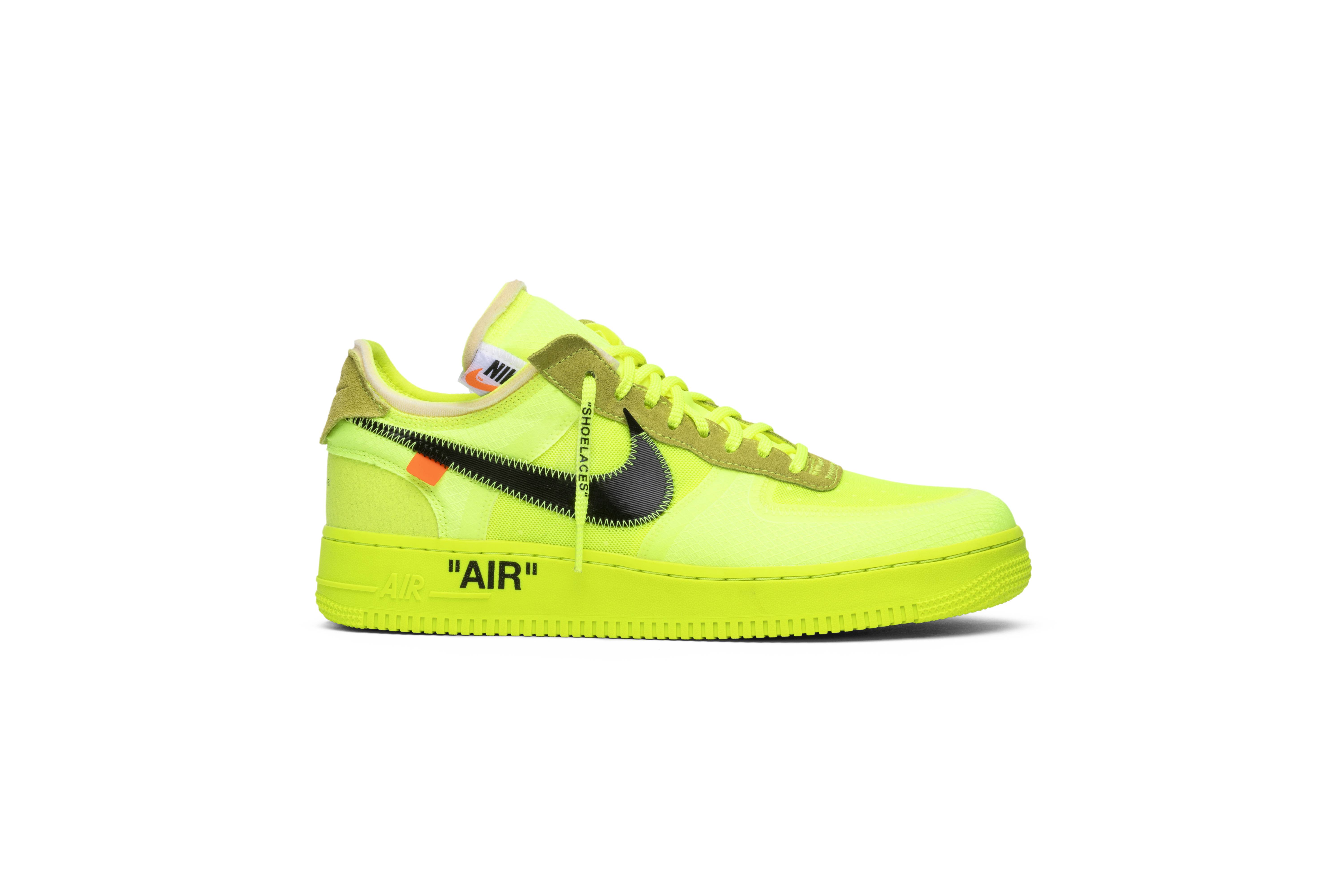 Off-White x Nike Air Force 1 Low ‚Volt‘