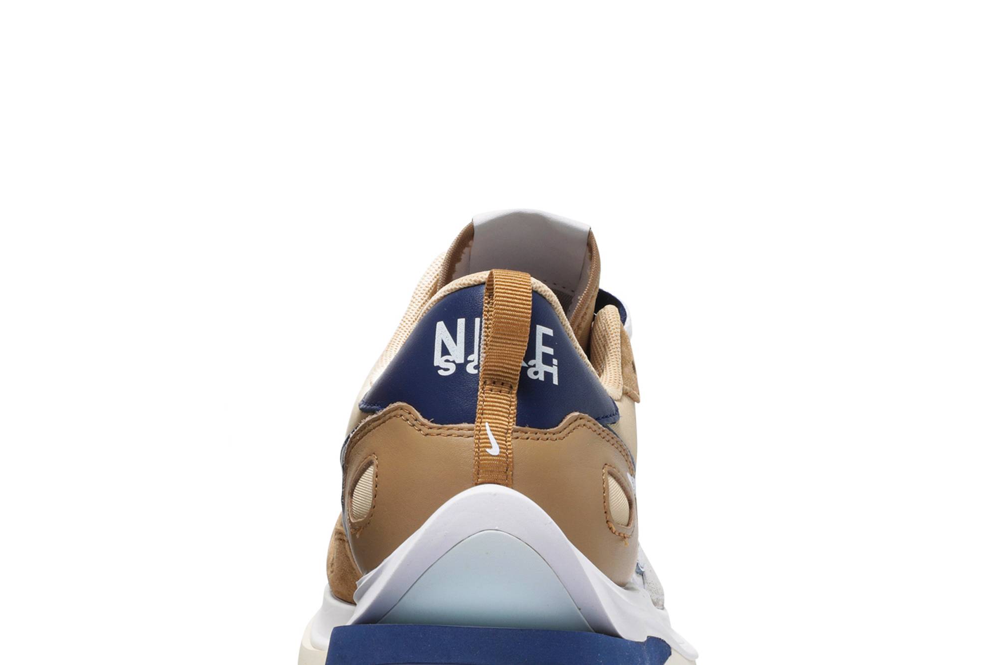 sacai x Nike VaporWaffle ‚Sesame Blue Void‘