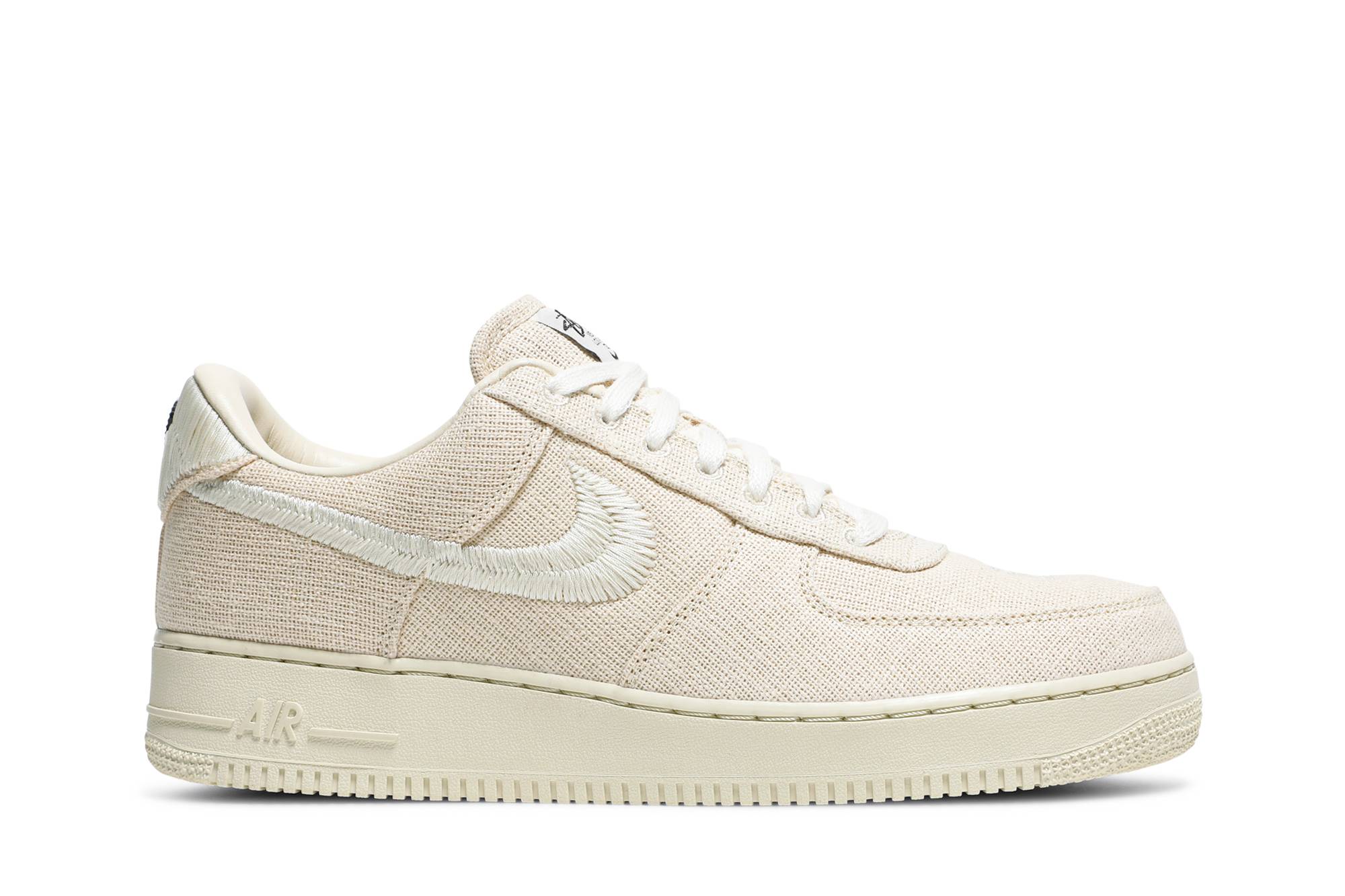 Stüssy x Nike Air Force 1 Low ‚Fossil‘