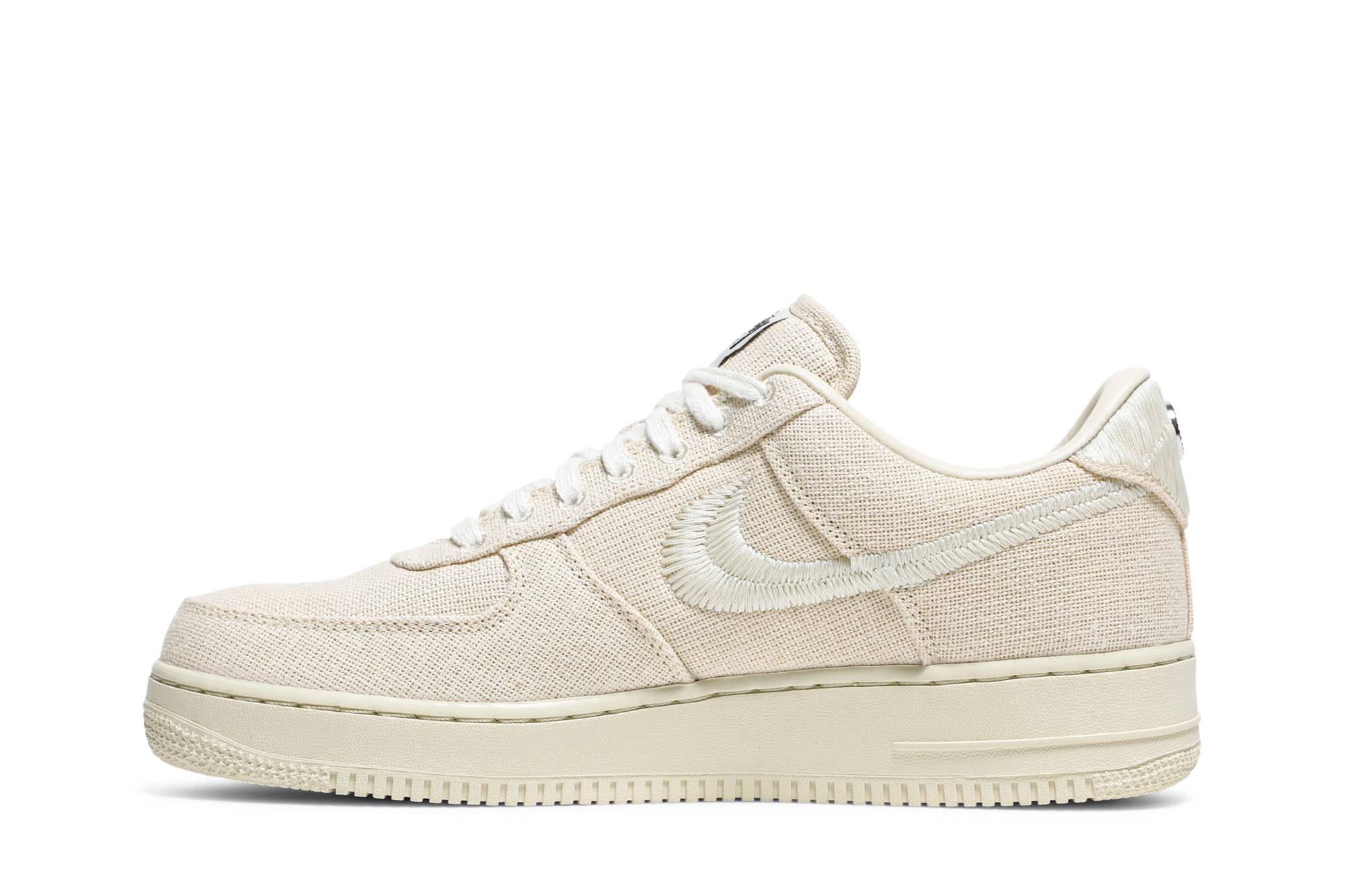 Stüssy x Nike Air Force 1 Low ‚Fossil‘