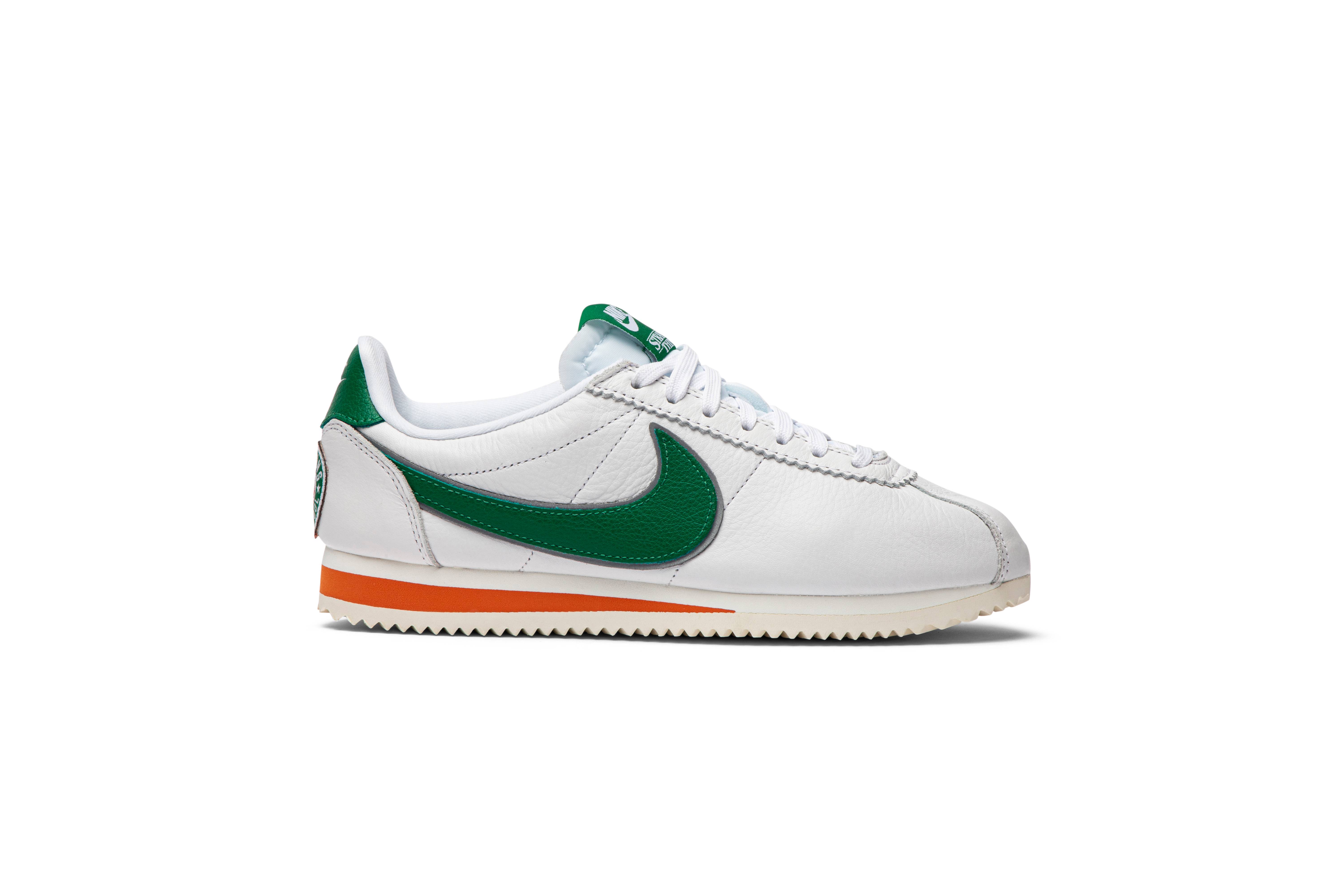 Stranger Things x Nike Cortez ‚Hawkins High‘