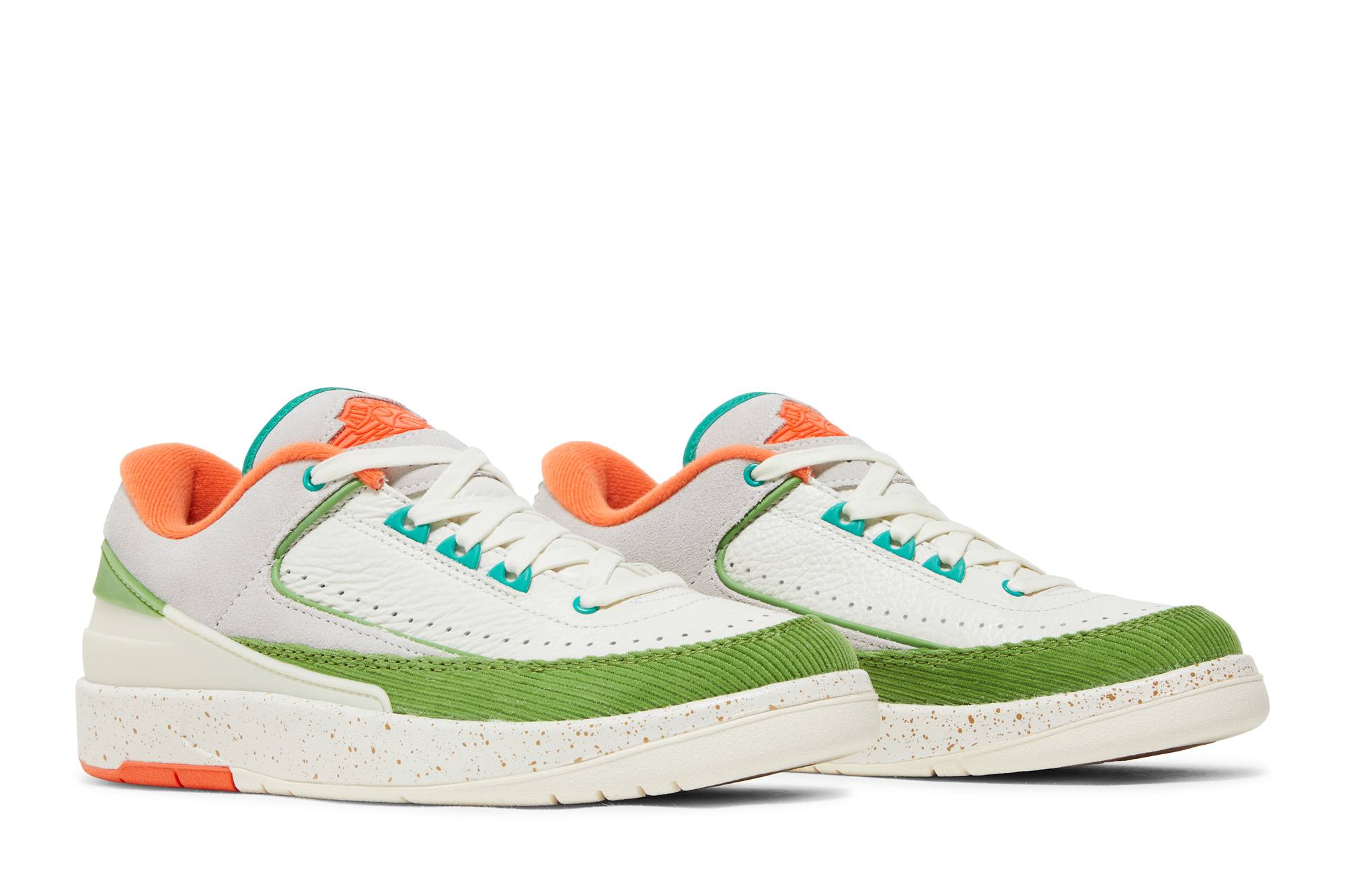 Titan x Wmns Jordan 2 Retro Low
