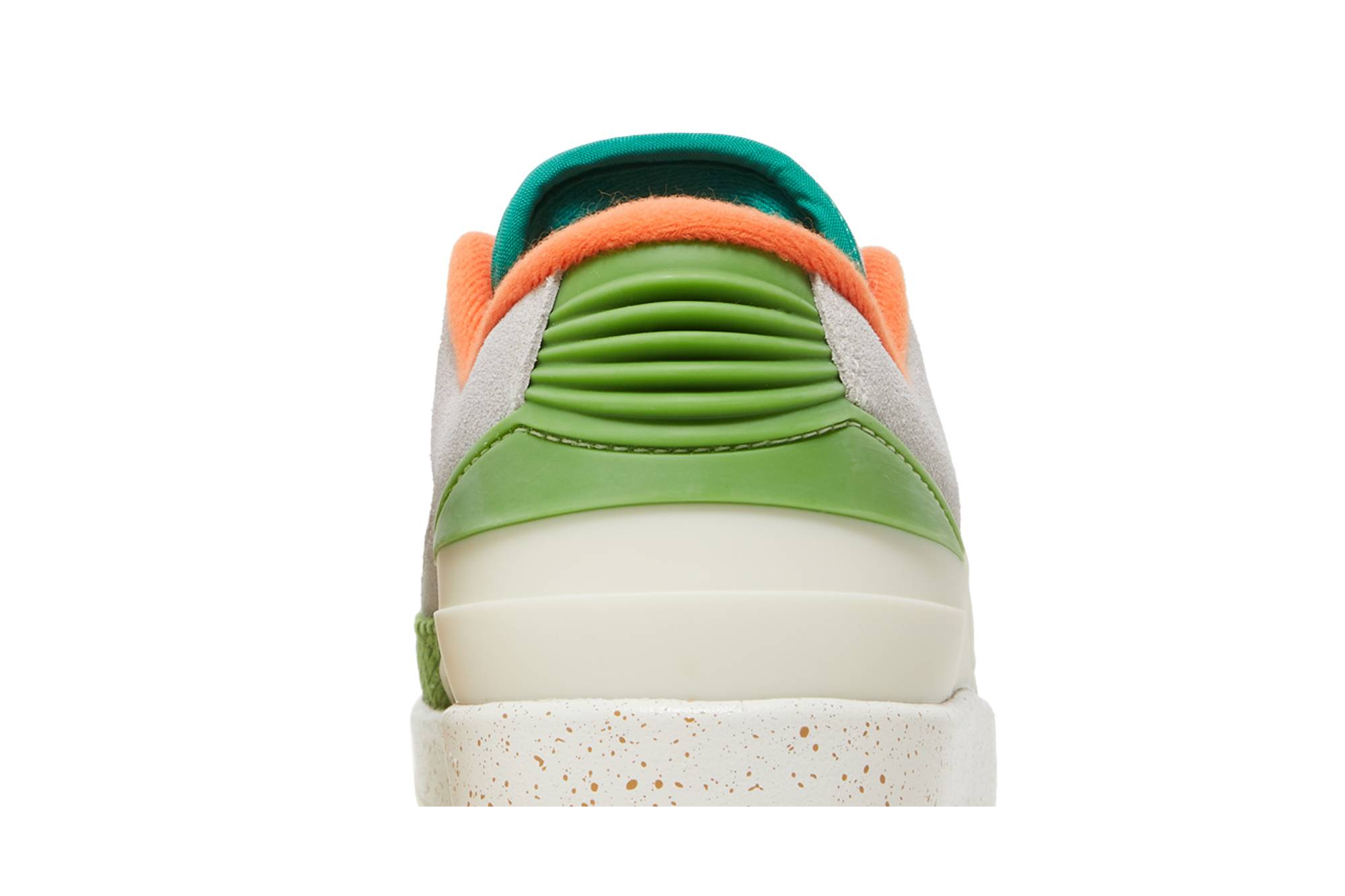 Titan x Wmns Jordan 2 Retro Low