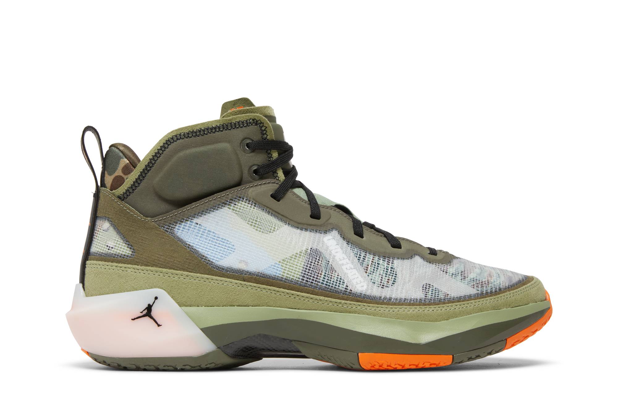 Undefeated x Jordan 37 SP ‚Flight Jacket‘