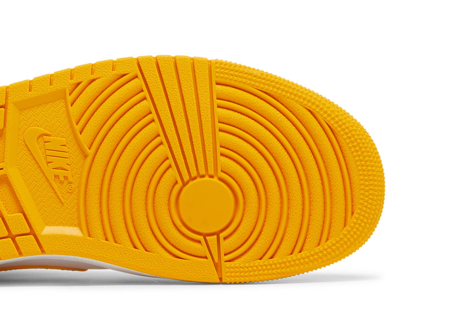 Wmns Jordan 1 Mid ‚University Gold‘