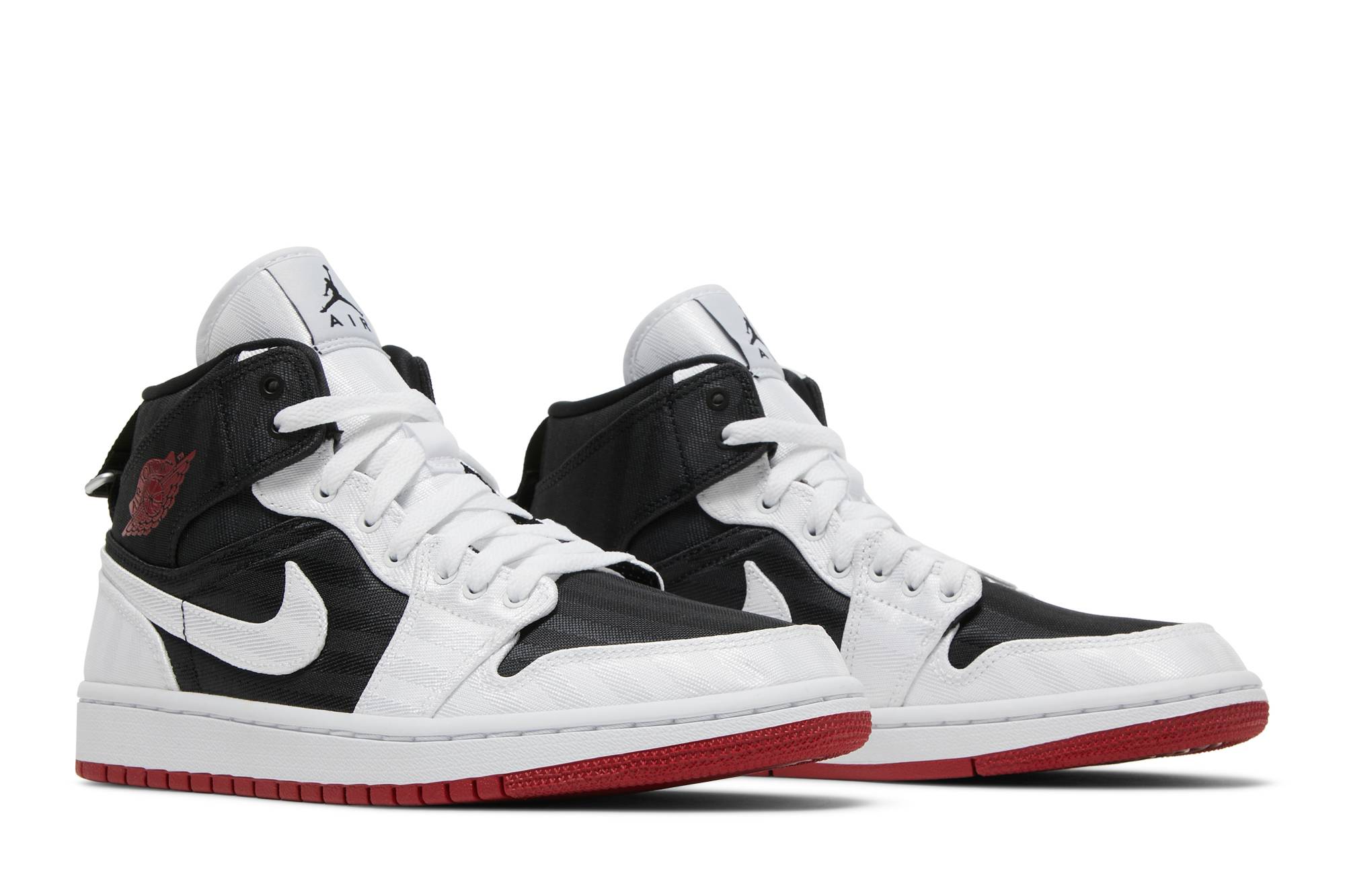 Wmns Jordan 1 Mid SE Utility ‚White Black Gym Red‘