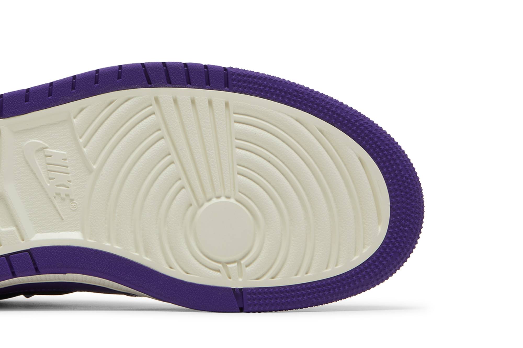 Wmns Jordan 1 Zoom Comfort ‚Court Purple Patent‘