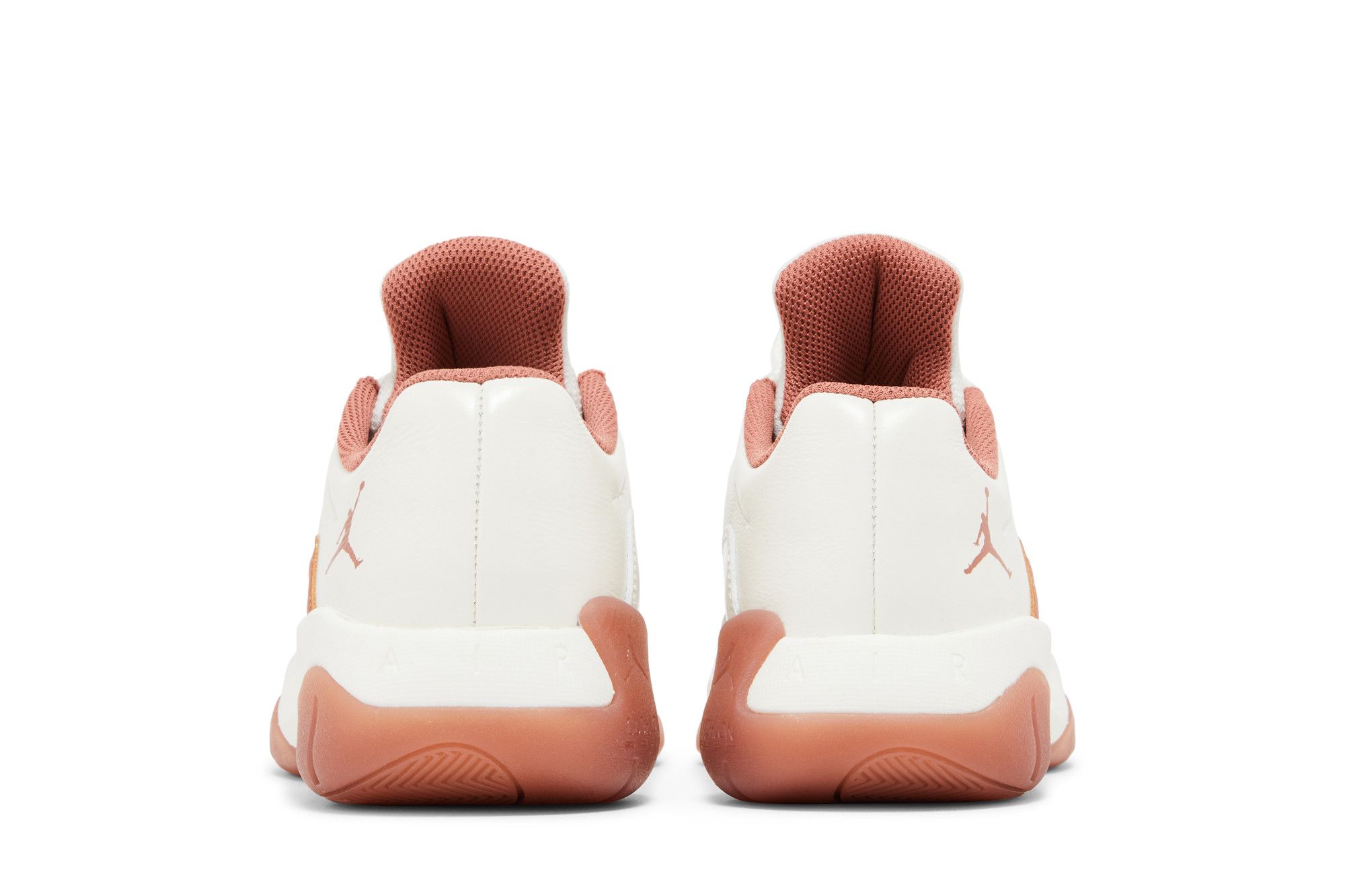 Wmns Jordan 11 CMFT Low ‚Sail Sky J Orange‘